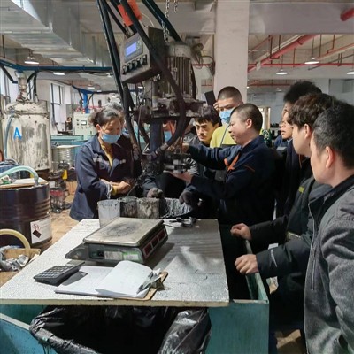 Instruire la fața locului în fabrica de anvelope Aleader